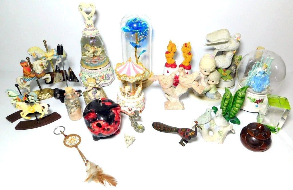 Large Grouping Figurines, Trinkets, and Decorative Items (1 of 13)