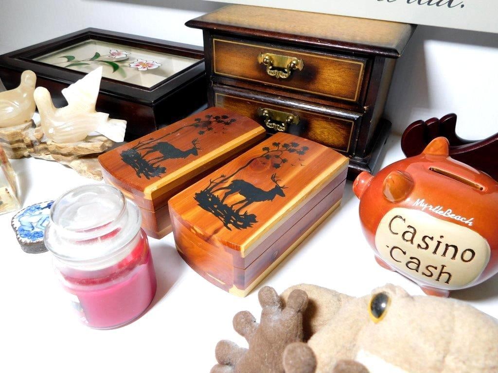 Variety Lot Featuring Perfume, Jewelry Boxes, Decor Items, and More - 13