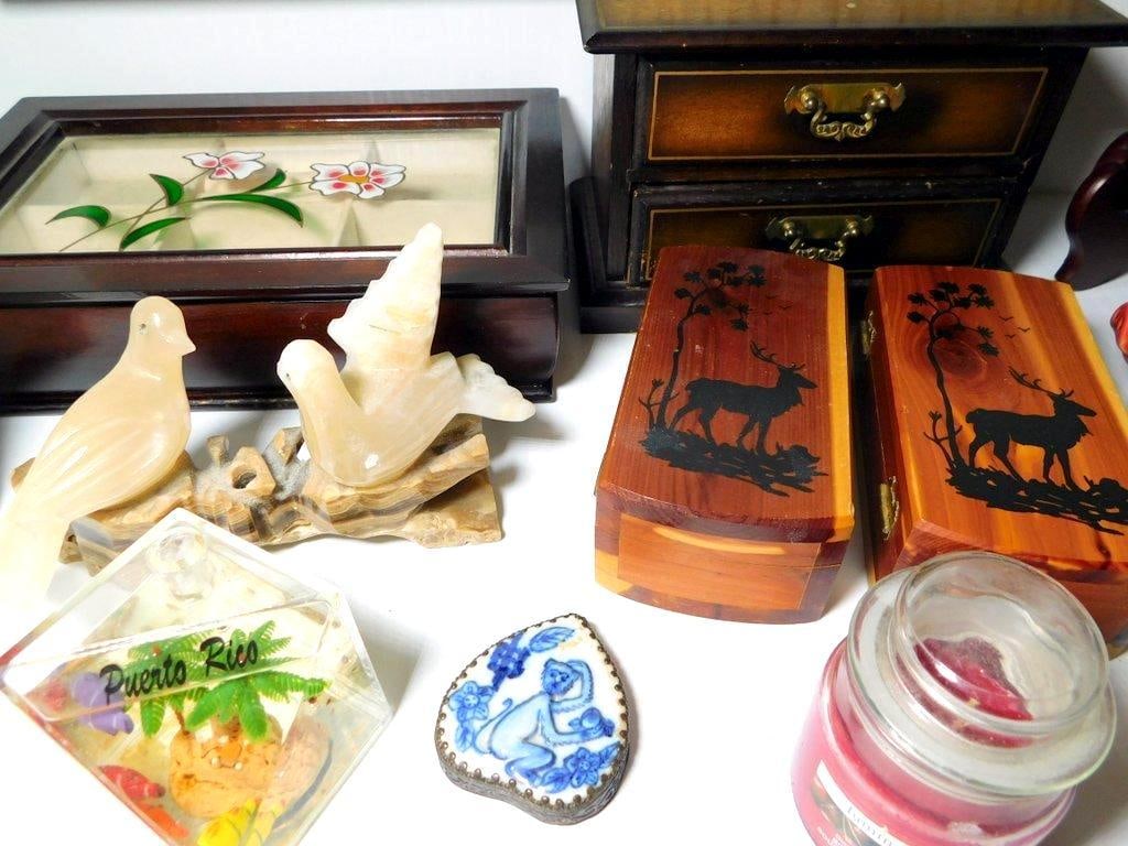 Variety Lot Featuring Perfume, Jewelry Boxes, Decor Items, and More - 15