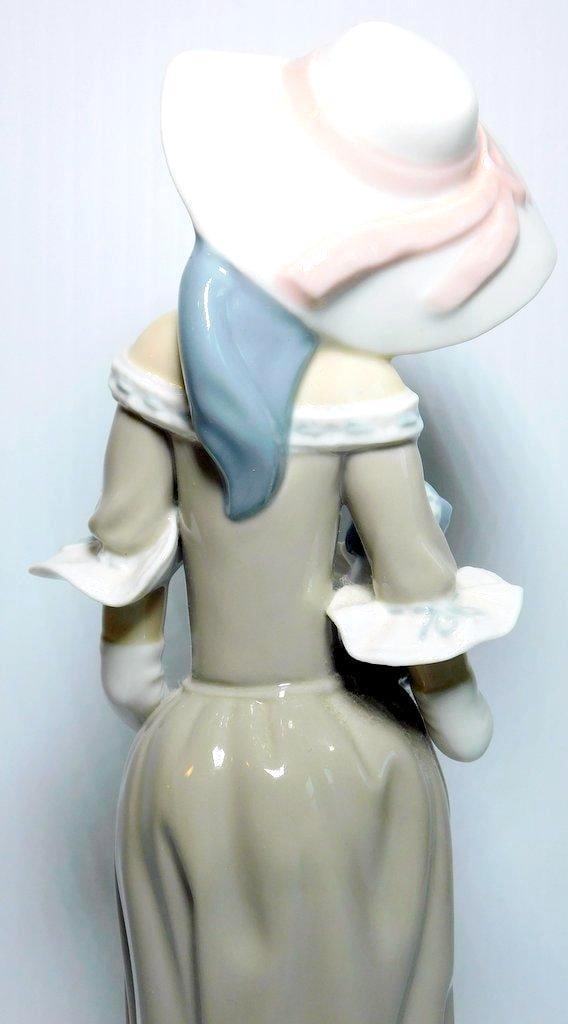 Casades Porcelain Figurine of Woman w/ White Hat and Dogs - 9