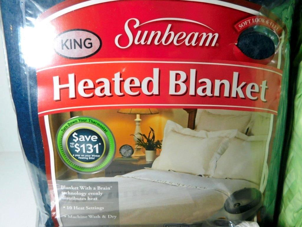 Bedding Items Including King and Queen Sets - 4