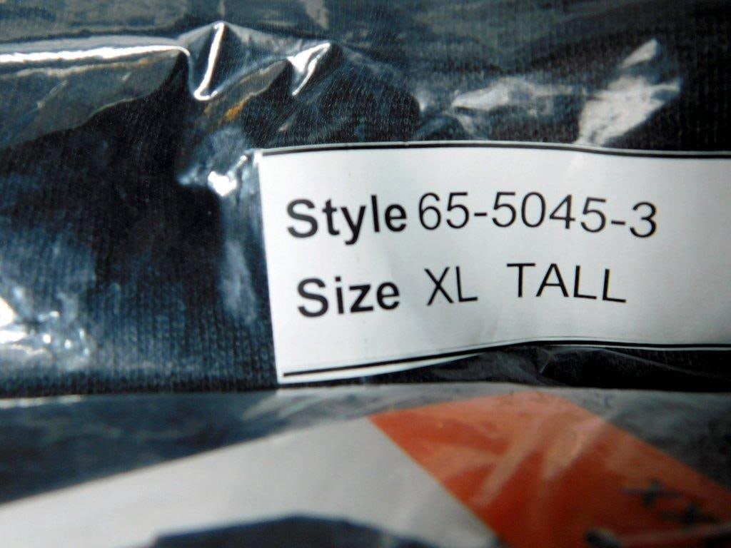 Four Apparel Items, Including Hoodies and T-Shirts, XL and XXL Sizes - 4