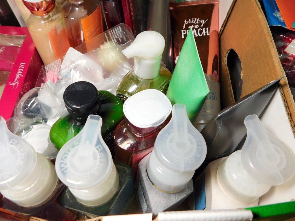 Large Assortment of Bath and Body Products and Personal Care Items, New - 15