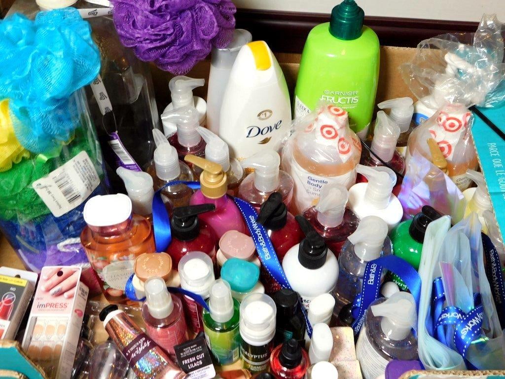 Large Assortment of Bath and Body Products and Personal Care Items, New - 2