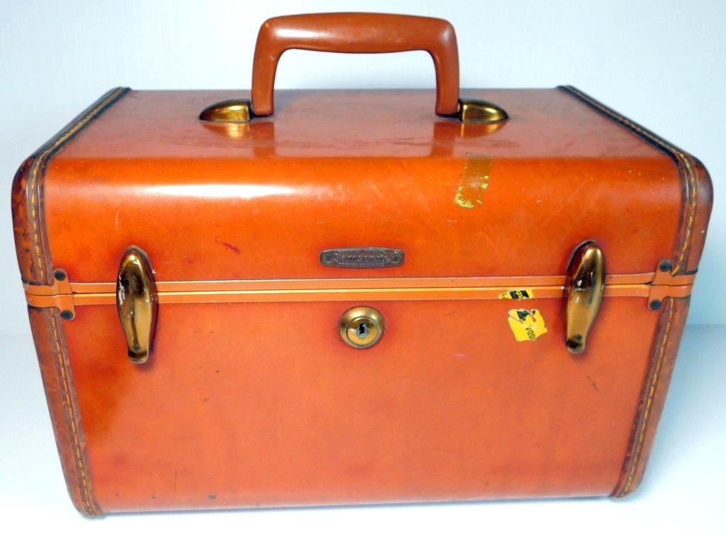 Older Samsonite Travel Luggage Set (1 of 4)
