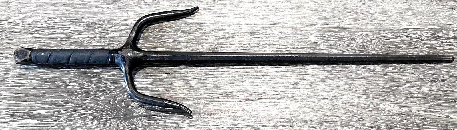 Okinawan Sai Weapon, Iron - 2