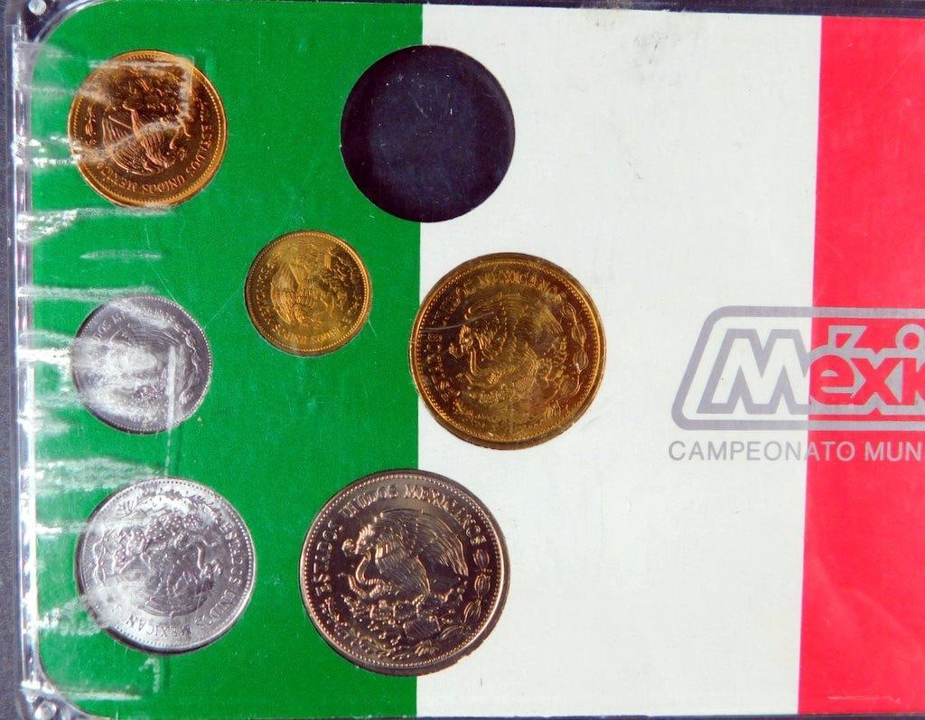 Two Sets of Mexico 1986 World Cup Commemorative Coin Sets - 7