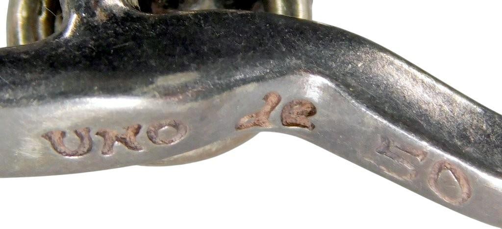 Uno de 50 Silver-Tone Chunky Chain Bracelet w/ Heart Clasp - 2