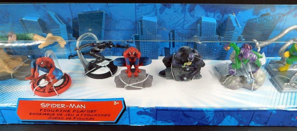 (Lot of 3) DC and Marvel collectible figurine sets - 10