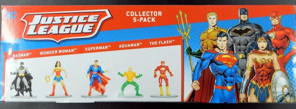 (Lot of 3) DC and Marvel collectible figurine sets - 4