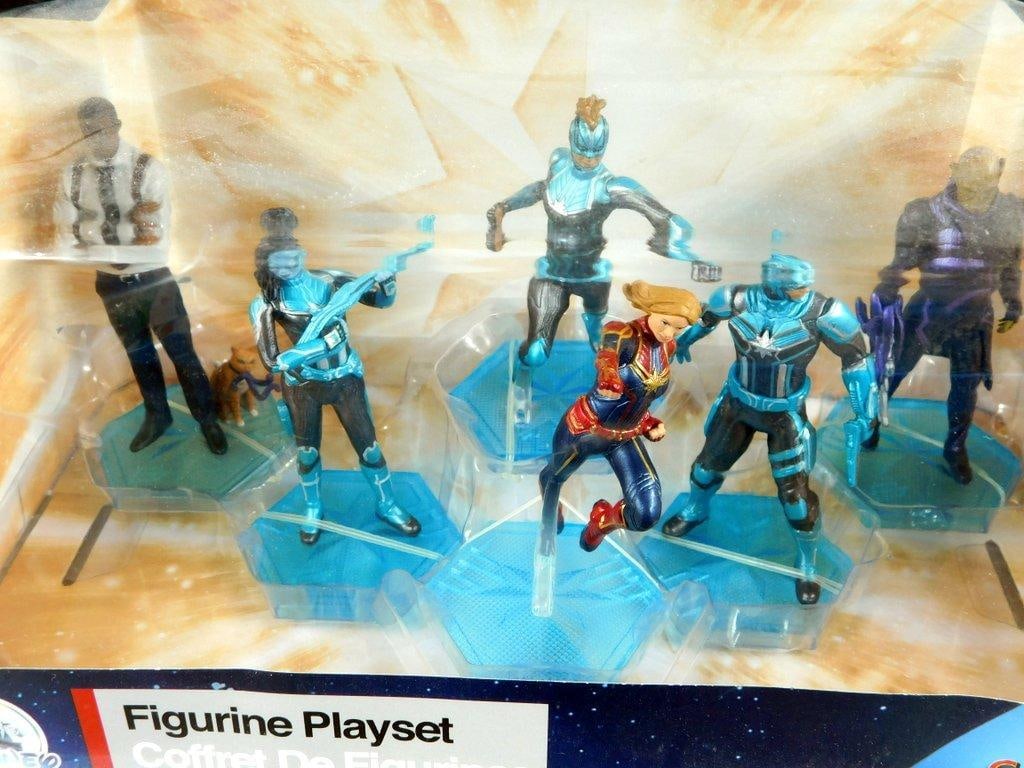 (Lot of 3) DC and Marvel collectible figurine sets - 6