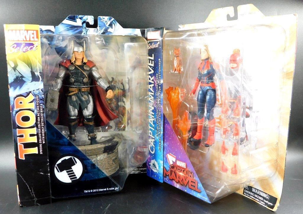 (Lot of 2) two Marvel Select Special Collector Edition action figures: (Lot of 2) Marvel Select Special Collector Edition action figures Marvel Select: Thor Features Thor in his modern chain-mail costume design Stands approximately 7 to 7.5 inches tall with over 14 point