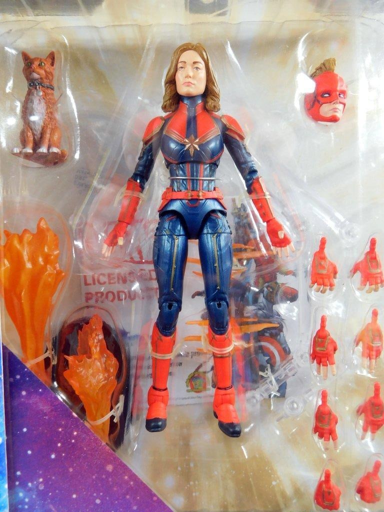 (Lot of 2) two Marvel Select Special Collector Edition action figures - 6