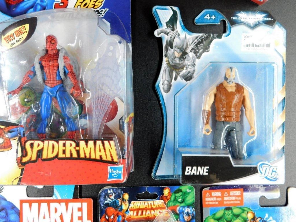 (Lot of 11) Variety of Superhero Action Figures from the Marvel and DC Universes - 7