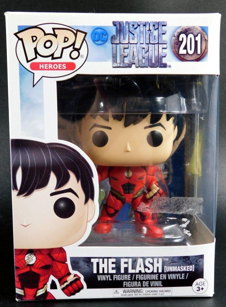 (Lot of 3) Funko Pop! figures - popular collectibles from the DC and Marvel universes - 7