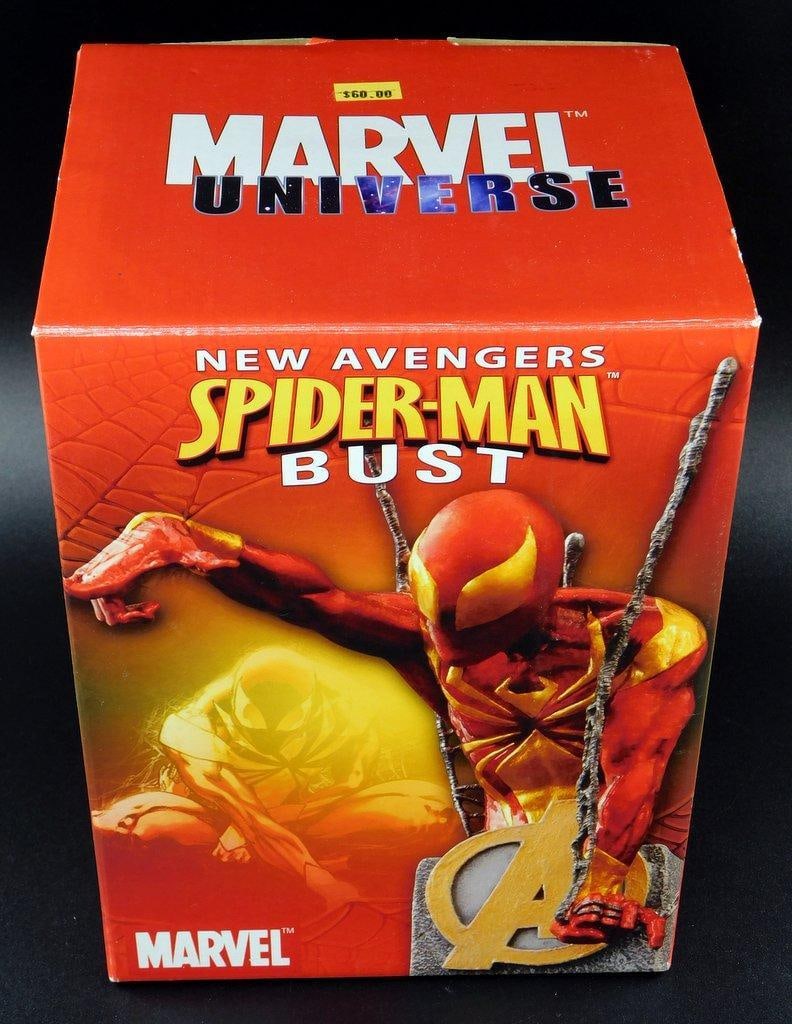 New Avengers Limited Edition Spider-Man Bust - 2