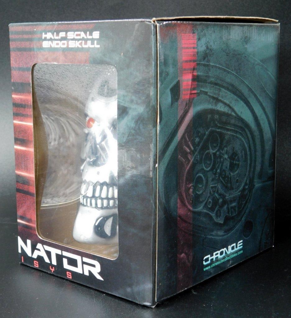(Lot of 2) collectibles: Terminator Genisys Half Scale Endo Skull and Marvel Venom 16 oz. Molded ... - 3