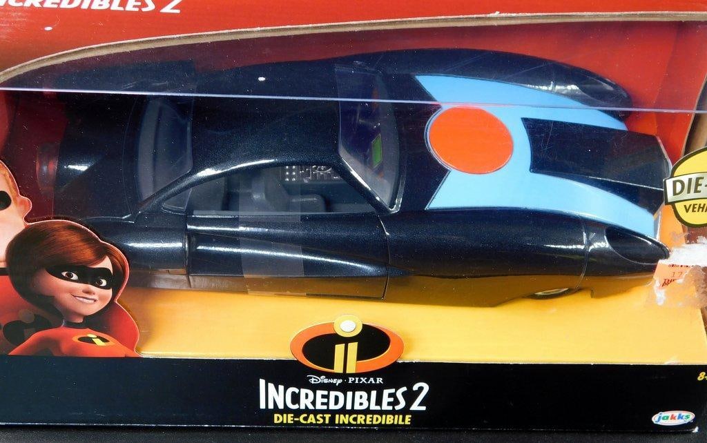(Lot of 3) Disney/Pixar Incredibles 2 and Marvel toys - 3