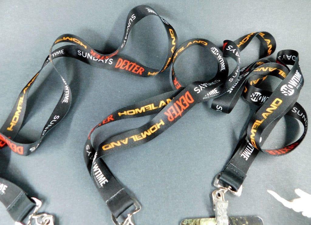 Assortment of ComicCon passes, Gotham City Law Enforcement ID, Nigel and Buttons, (12) - 2