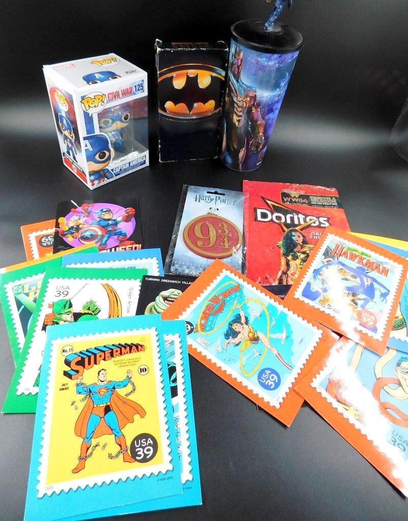 (Lot of 6) Funko Pop! #125 Captain America Figure, Batman VHS, Cinemark. Cup Topper, Postcards,: (Lot of 6) Funko Pop! #125 Captain America Figure, Batman DVD, Cinemark. Cup Topper, Postcards, Funko Pop! New in Box Box Condition Very Good 1989 Batman VHS featuring Michae Keaton 2019 Avenger