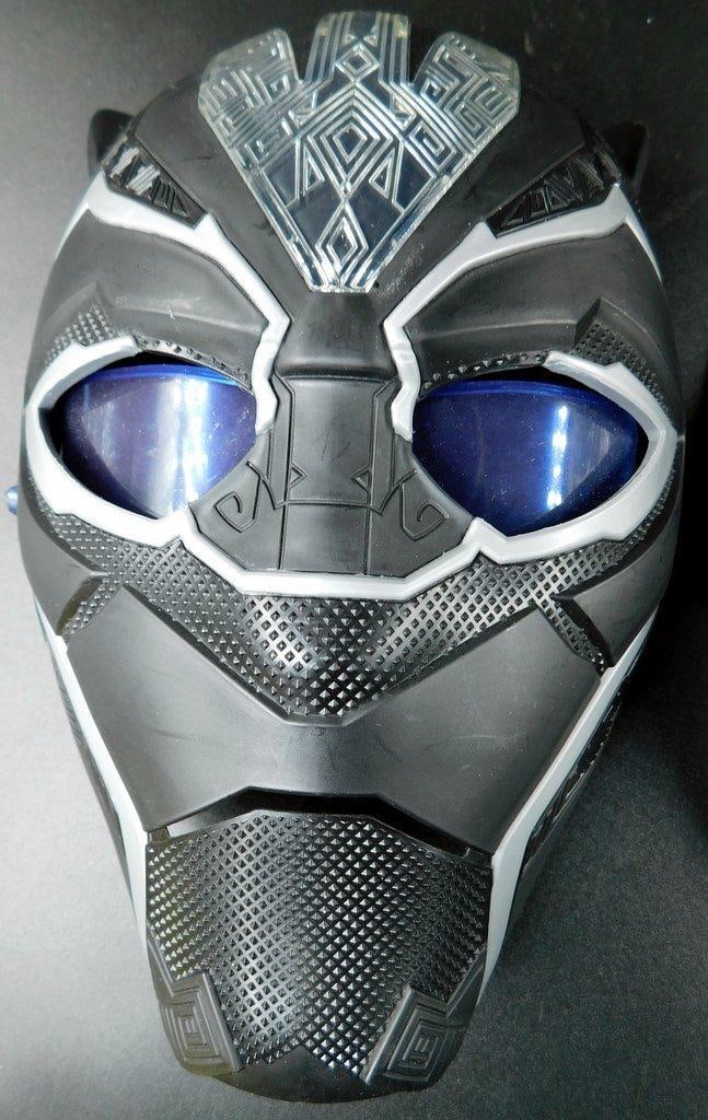 Black Panther light up mask, Batman mask and Power Moves Black Panther Claw- Pre-owned - 8