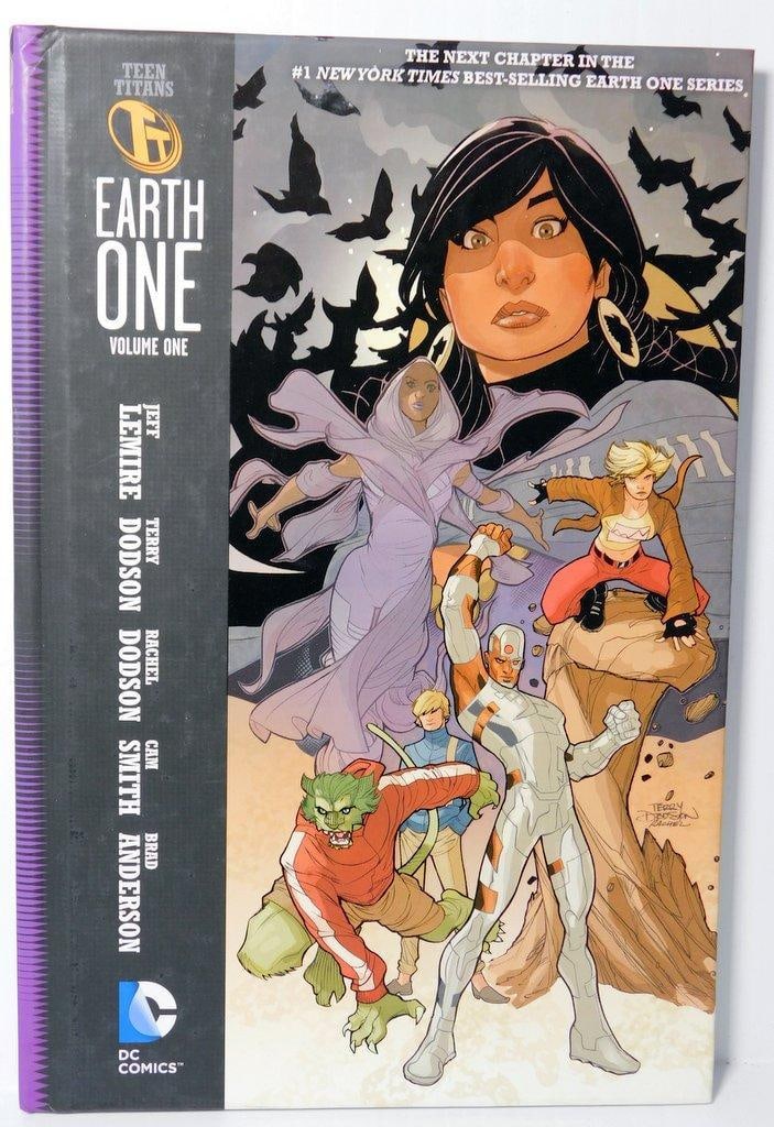 (Lot of 5) Hardcover Collection of Graphic Novels and Books From Various Superhero Franchises - 4
