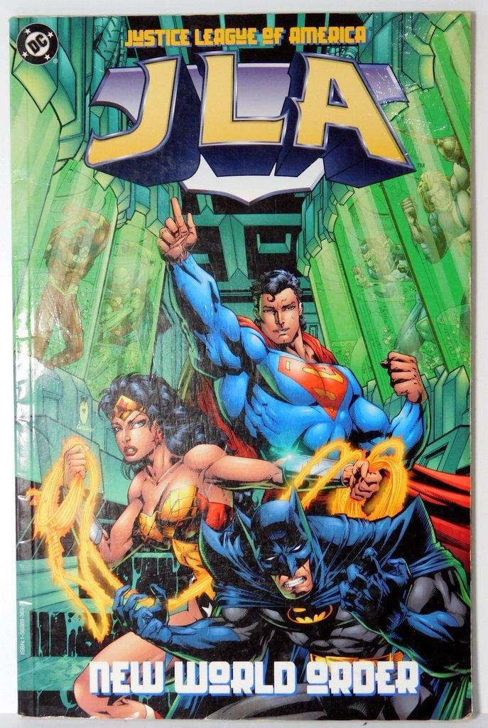 (Lot of 11) Mix of DC Comics Graphic Novels and Trade Paperbacks - 2