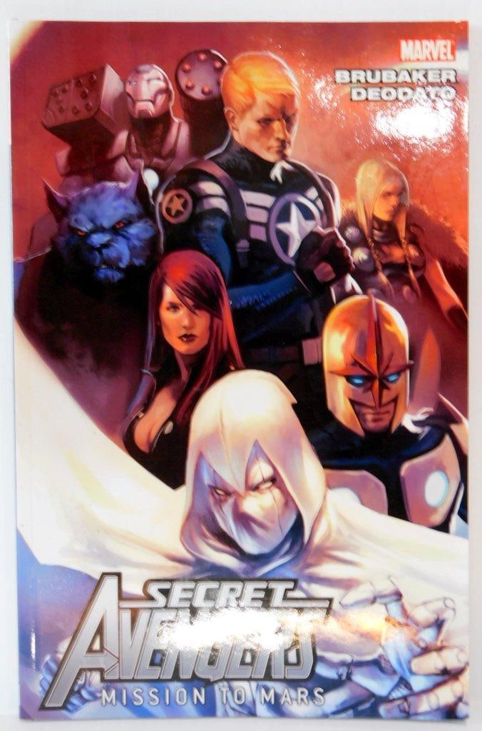 (Lot of 12) Marvel and DC Comic Book Graphic Novels and Paperbacks - 11