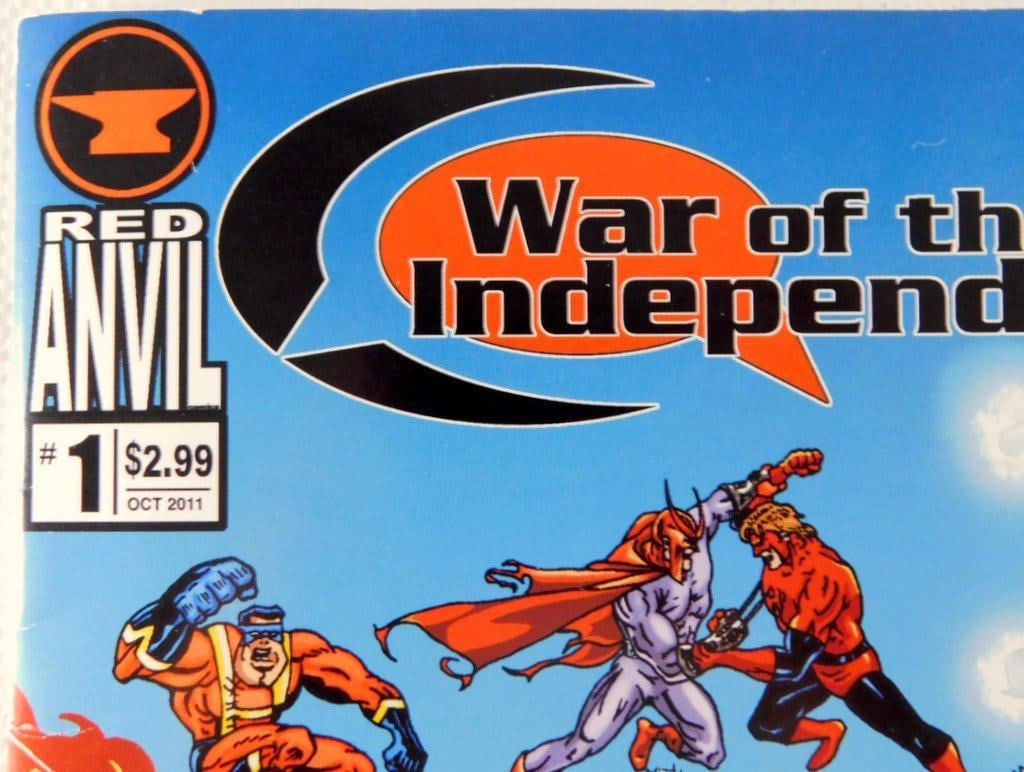 (Lot of 2) Autographed Dave Ryan issue War of the Independence (white) and (Blue) issue of #1 2011 - 2