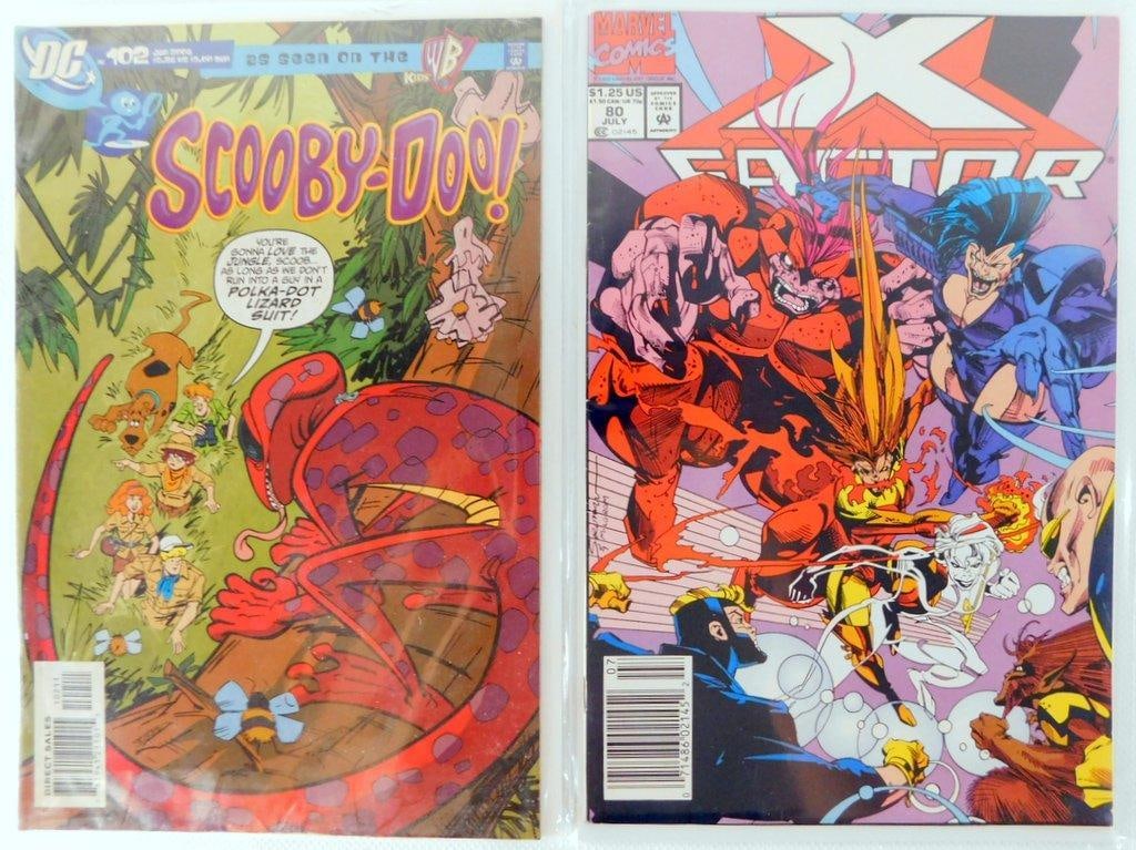 (Lot of 8) Comic Book Lot Featuring Titles from DC and Marvel (1984-2010) - 2