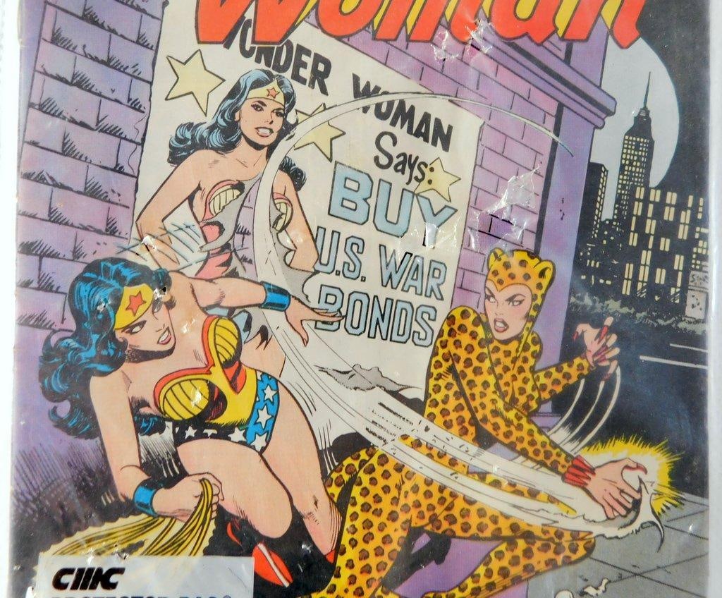Wonder Woman #230, DC Comics, April 1977, Featuring 'The Claws of the Cheetah' - 3