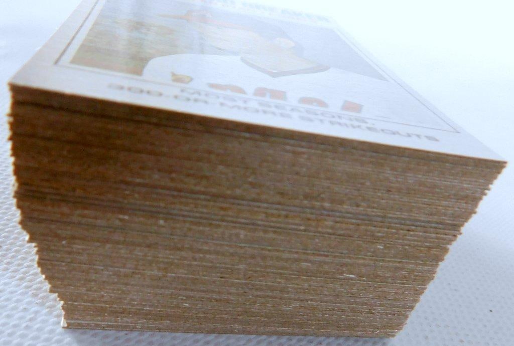 100 Topps Baseball Cards Including Nolan Ryan, All 1977 in Near Excellent Condition - 3