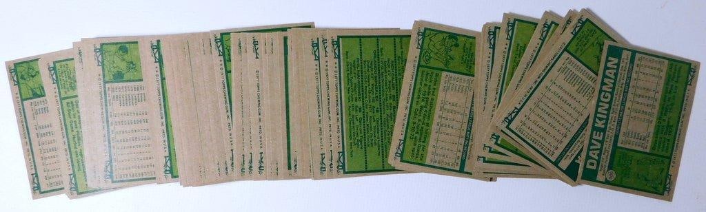 100 - Topps Baseball Cards Including Pete Rose, All 1977 in Near Excellent Condition - 4
