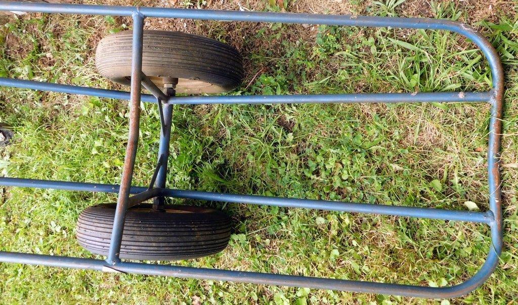 Metal Carpet Cart and Jackson Manufacturing Co. M-4 1/2 Wheelbarrow - 4
