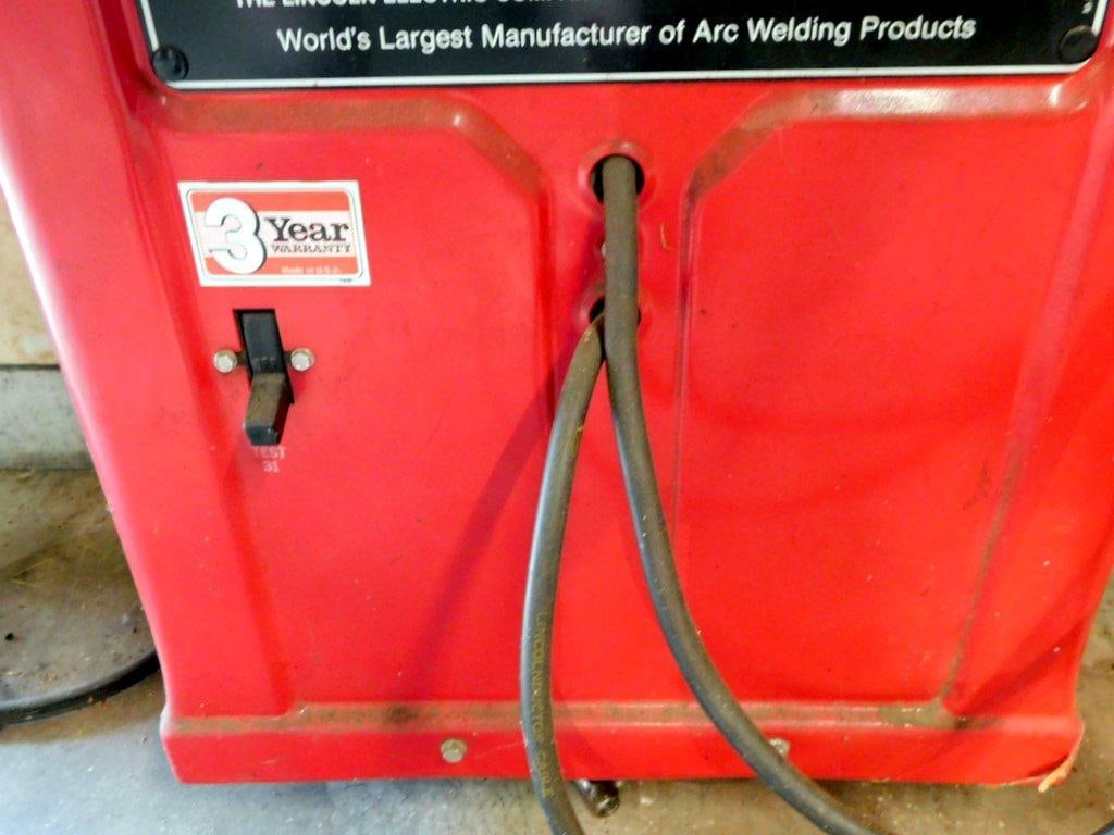 Lincoln Electric AC-225 Arc Welder w/ Welding Rods - 3