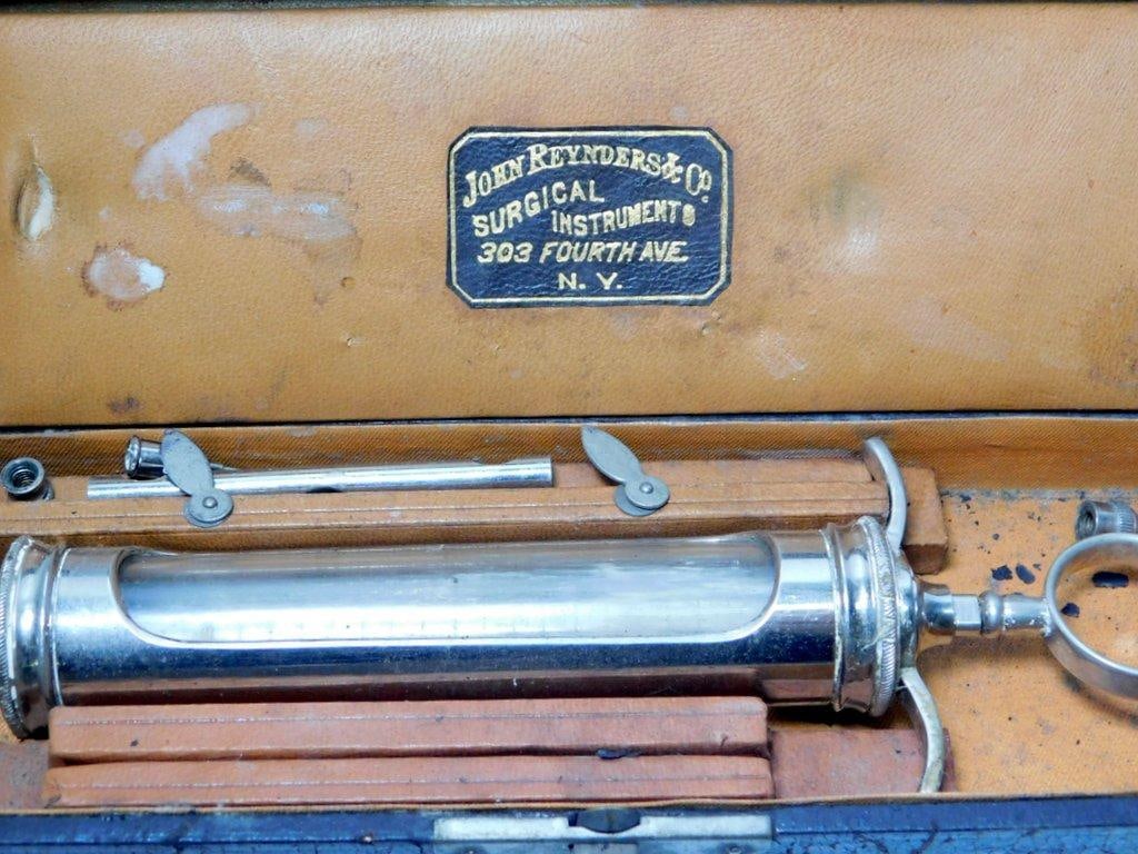 John Reynders & Co. Surgical Instrument Kit w/ Ka-Bar 1200 Knife - 2