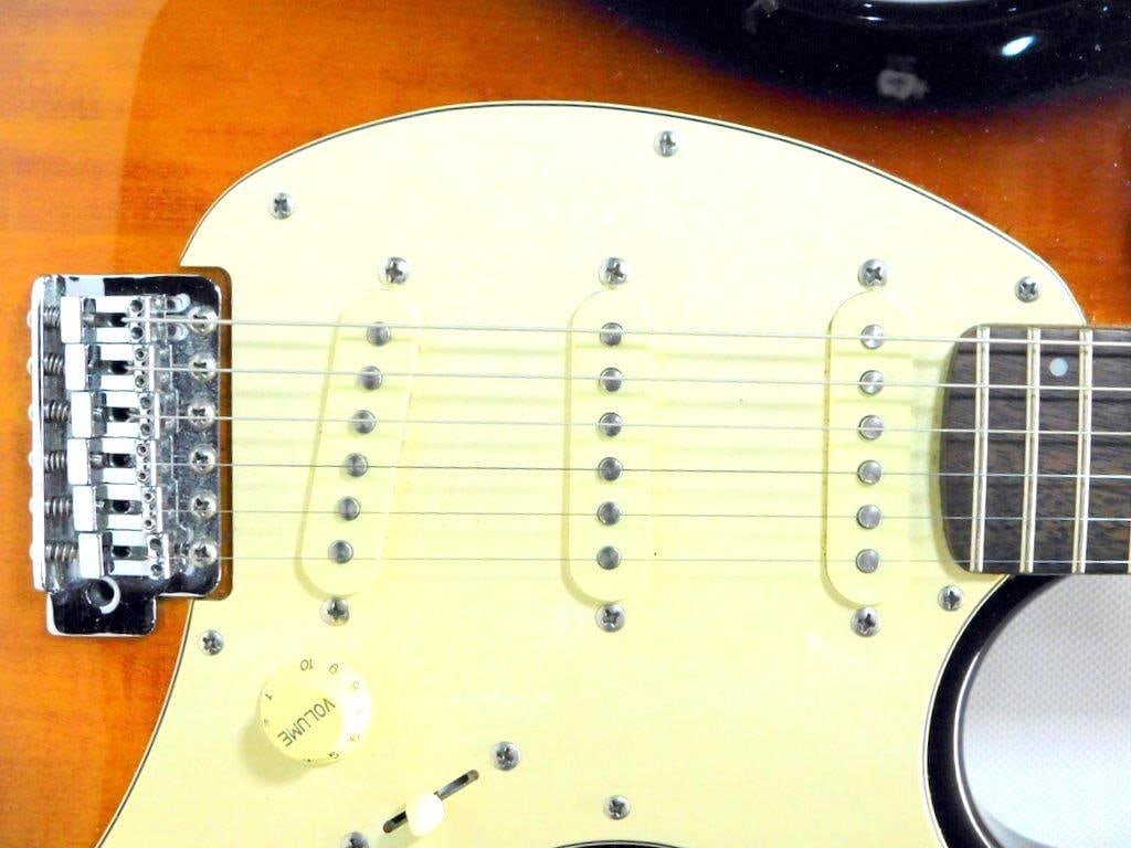 Cort G200 Electric Guitar w/ Accessories and Case - 3