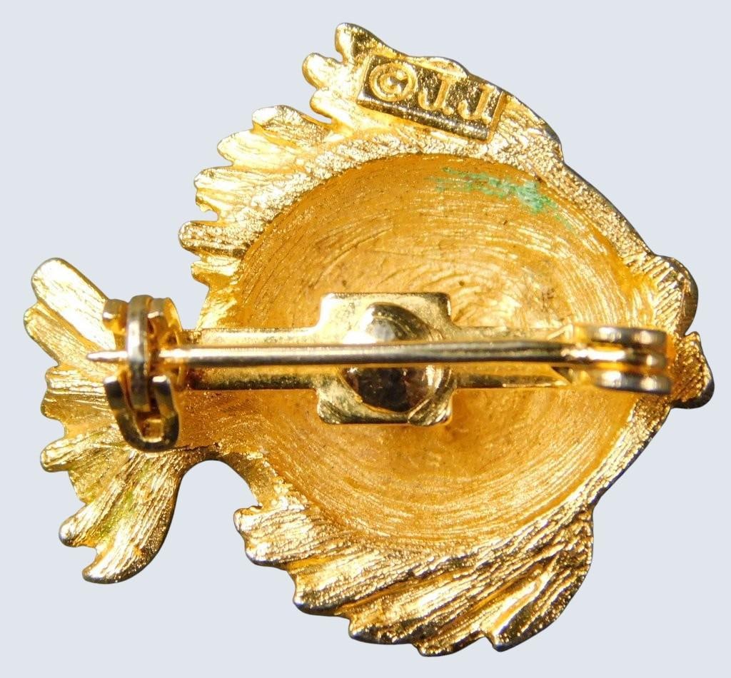 Animal-Themed Gold-Tone Brooches Including Hattie Carnegie, Pins and Charms, (6) - 13