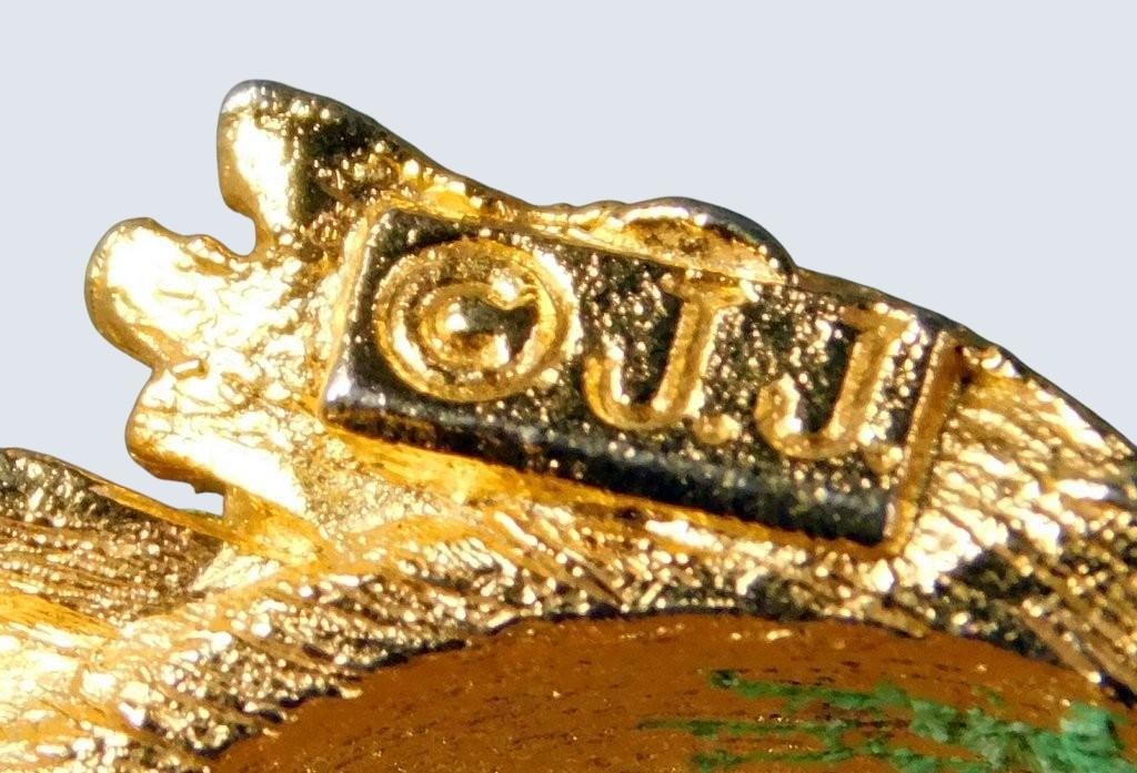 Animal-Themed Gold-Tone Brooches Including Hattie Carnegie, Pins and Charms, (6) - 14