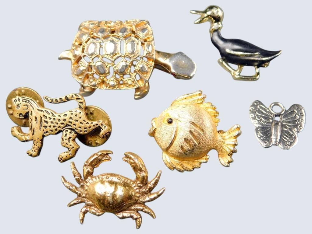 Animal-Themed Gold-Tone Brooches Including Hattie Carnegie, Pins and Charms, (6) - 2