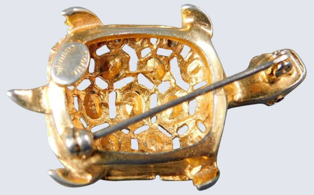 Animal-Themed Gold-Tone Brooches Including Hattie Carnegie, Pins and Charms, (6) - 4