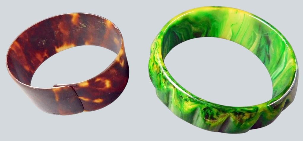 Grouping of Plastic Accessories w/ Scissors and Bangles - 4