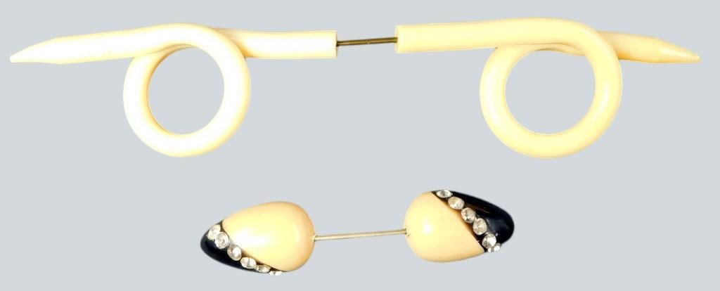 Grouping of Plastic Accessories w/ Scissors and Bangles - 8