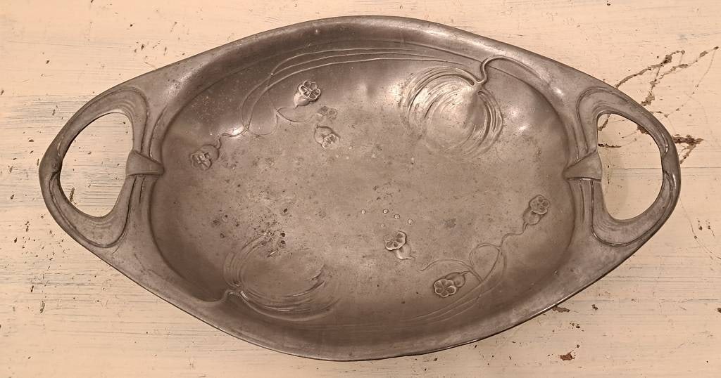 Antike Jugendstil Zinnschale (1 of 2)