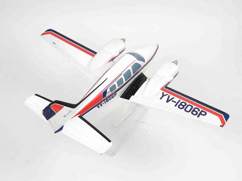 Modellflugzeug Beechcraft 58P - 2