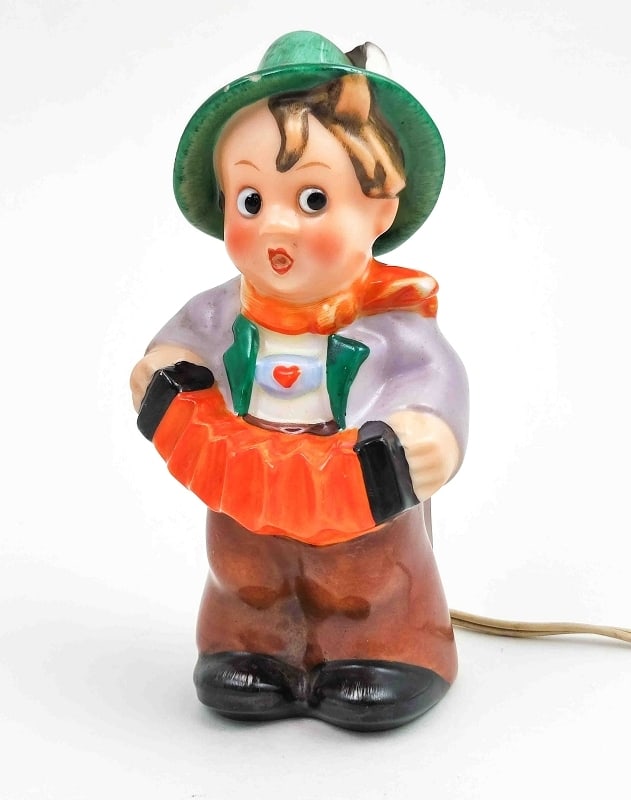 Hummel Rauchversehrer: Hummel Rauchverzehrer, musizierender Junge Interne Nummer A0171400111