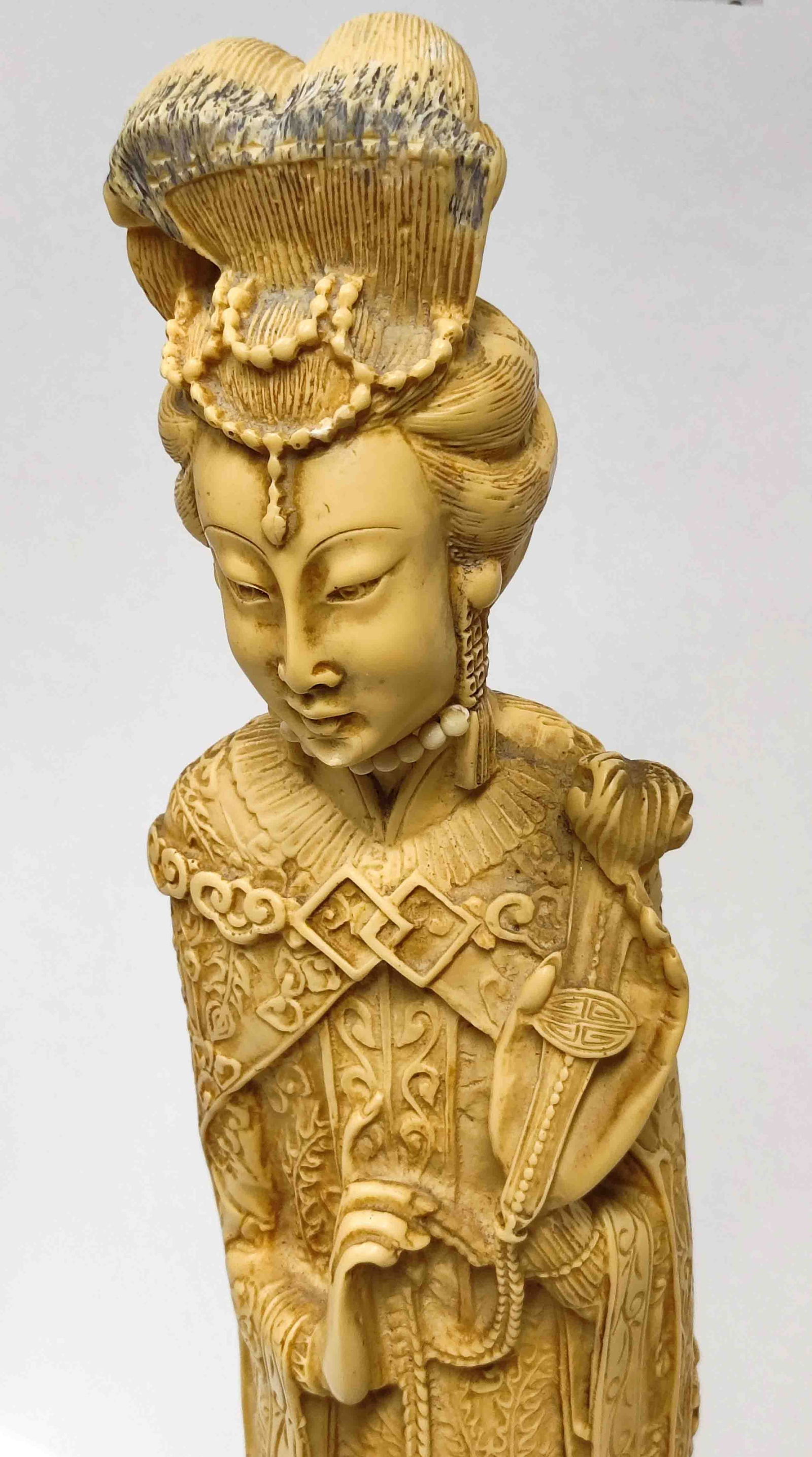 XL Alabaster Figur - 2