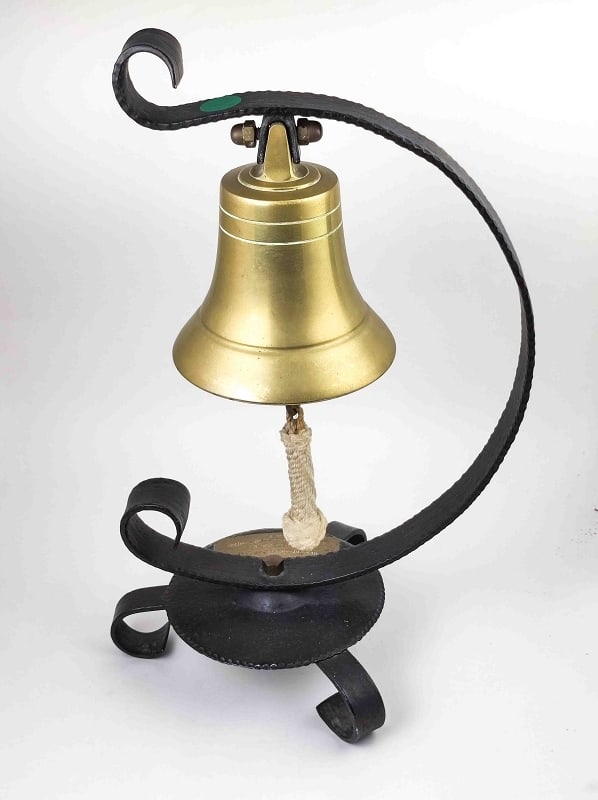 XL Stammtisch Glocke (1 of 3)