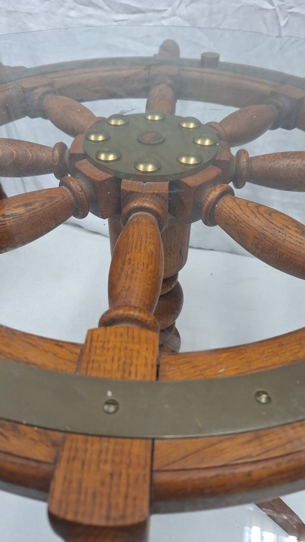 Maritimer Steuerrad Tisch - 2