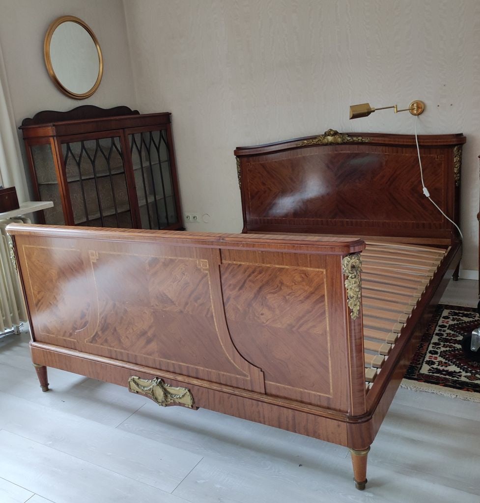 Antikes Pariser Bett mit Intarsien - 2